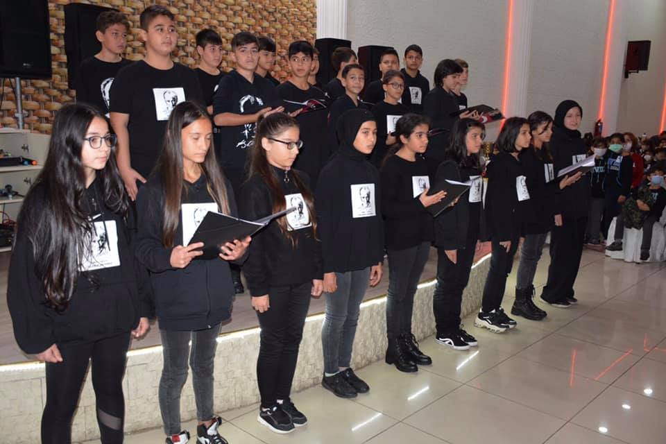 Gülüç’te öğrenciler Ata’sını andı