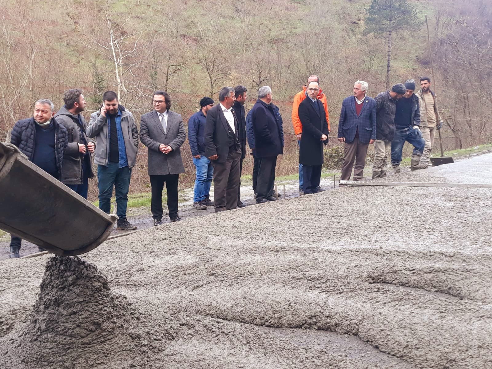 Gümeli’de yol çalışmaları devam ediyor