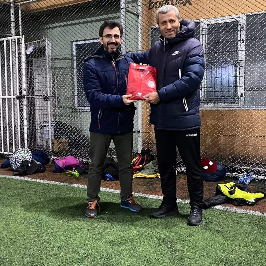 Başarılı Antrenör Adnan Koç Ereğli’de geleceğin futbolcularını yetiştiriyor…