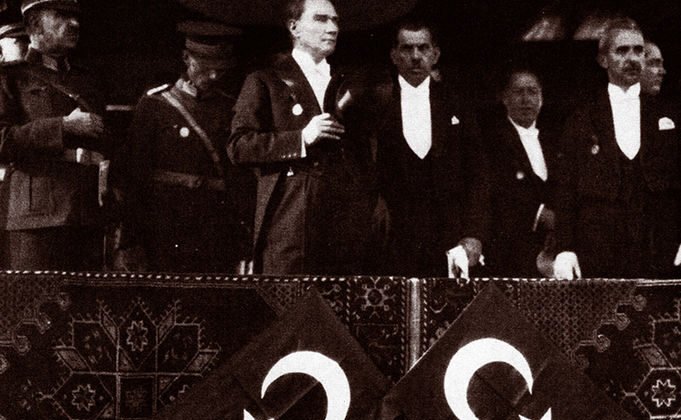 Atatürk’ün ‘en büyük eseri’ Cumhuriyet’in 101. yılı kutlu olsun