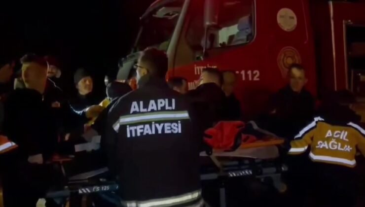 Alaplı-Akçakoca Yolunda Kaza: Demir Çubuk Otomobilin İçine Saplandı