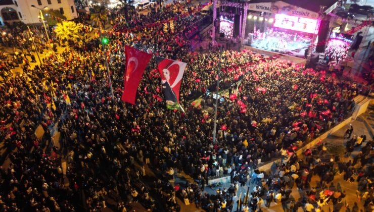 Kdz. Ereğli, Atatürk ve Cumhuriyet için yürüdü