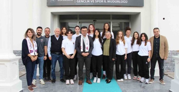 Genç Basketbolculardan İl Müdürü İsa Yazıcı’ya Ziyaret