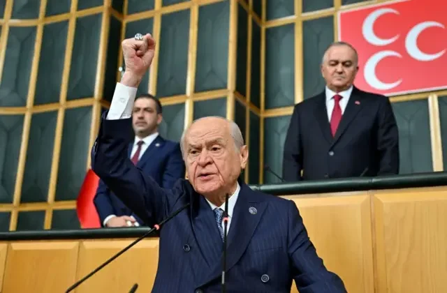 Bahçeli’nin Öcalan Çağrısı AK Parti’yi Endişelendirdi: Kulislerde Dikkat Çeken Tartışmalar