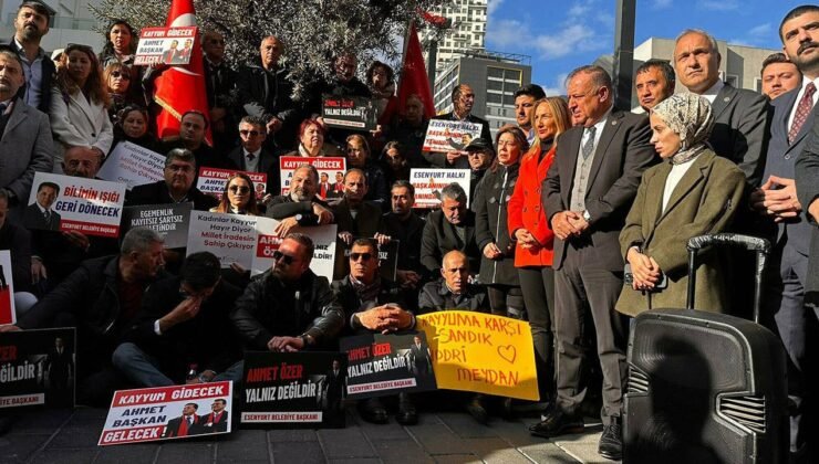 CHP, Kayyuma Karşı “Medya Takip Kurulu” Kurdu ve Demokrasi Nöbeti’ni Büyütme Kararı Aldı