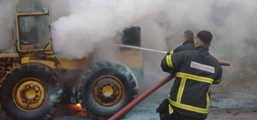 İş makinası alevlere teslim oldu