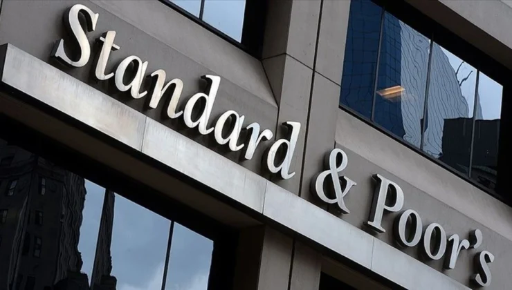 S&P, Türkiye’nin Kredi Notunu “BB-“ye Yükseltti