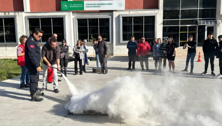İtfaiye, Yangın Eğitimi Ve Tatbikatları Sürdürüyor