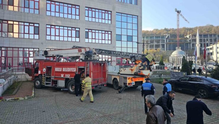 Hastanede çıkan yangın kısa sürede söndürüldü