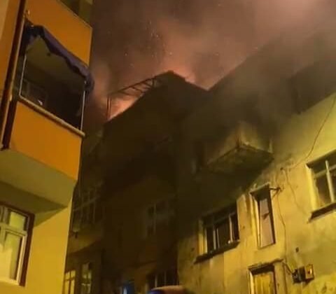 Ereğli’de çatı katında yangın paniği