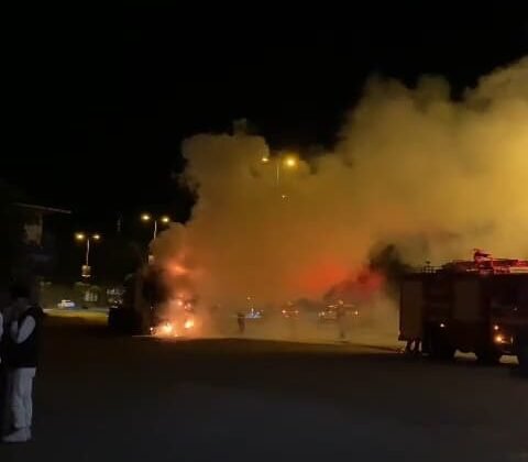 Ereğli’de seyir halindeki tır alev aldı