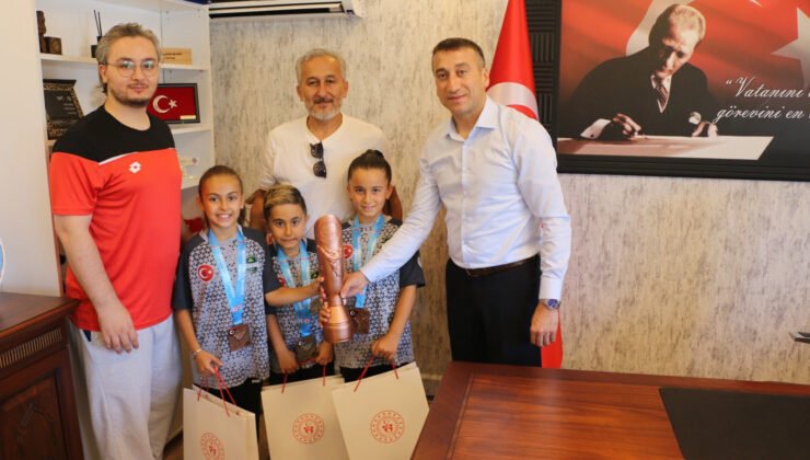 Bartınlı minik karateciler Türkiye Şampiyonası’ndan madalyalarla döndü