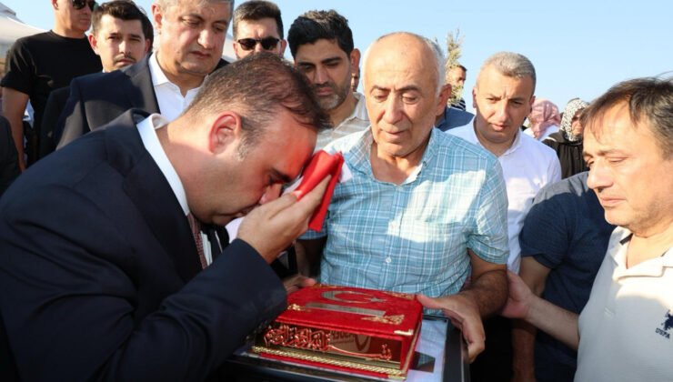 “Kahramanlarımız yeşil vatanı korumak için canlarını ortaya koyuyor”