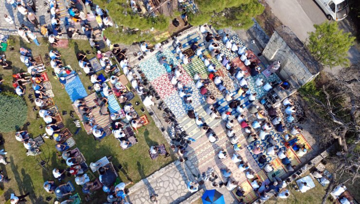 Yangınların devam ettiği Karabük’te yağmur duası yapıldı