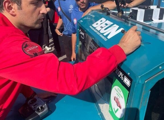 Bilişim Vadisi’nde Final Heyecanı: Selçuk Bayraktar, Bakan Kacır ve TÜBİTAK Başkanı Prof. Dr. Aydın’dan ZBEÜ OVAT Takımı’na Ziyaret