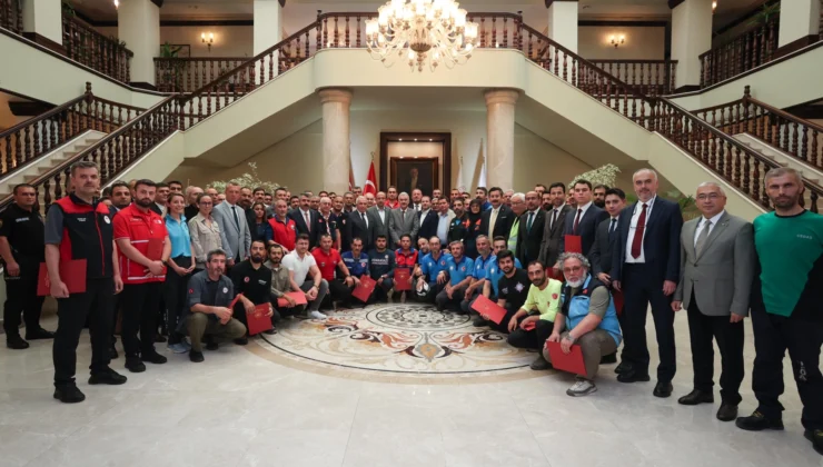 Bursa Valisi Ayyıldız’dan orman yangını kahramanlarına teşekkür