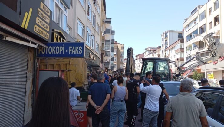 Ereğli’de freni patlayan kamyon dükkana daldı: O anlar kamerada
