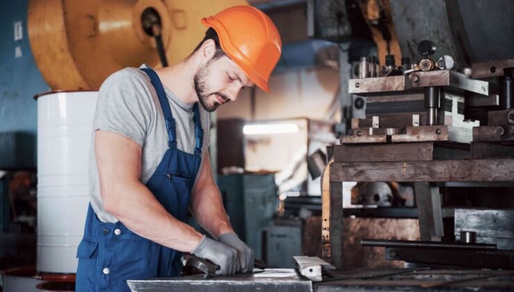 Ücretli çalışan sayısı yıllık %2,0 arttı