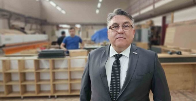 BEUN, ahşap atölyesiyle mobilya ihtiyacını karşılıyor; hem üretiyor hem de tasarruf sağlıyor