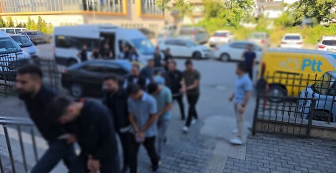 Zonguldak’ın Ereğli ilçesinde uyuşturucu operasyonu: 8 kişi tutuklandı