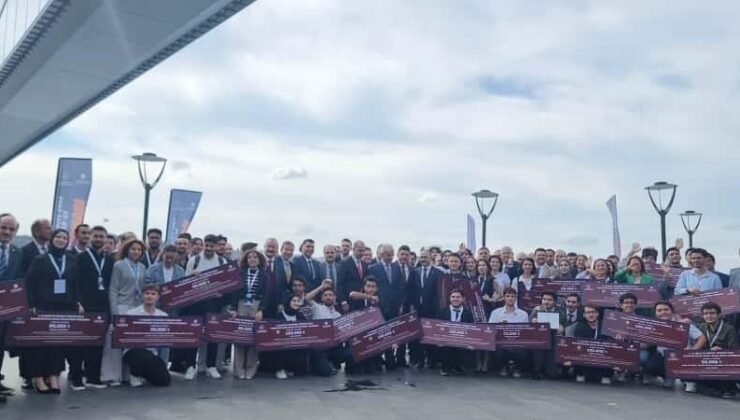 BEUN Psikoloji Bölümü Öğrencisi Akpolat, Türkiye’nin Geleceğini Şekillendiren Projesiyle Ödül Aldı