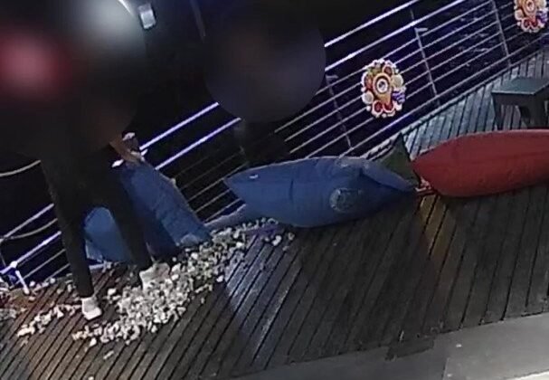 Zonguldak’ta belediye kafesine saldırı: O anlar kamerada