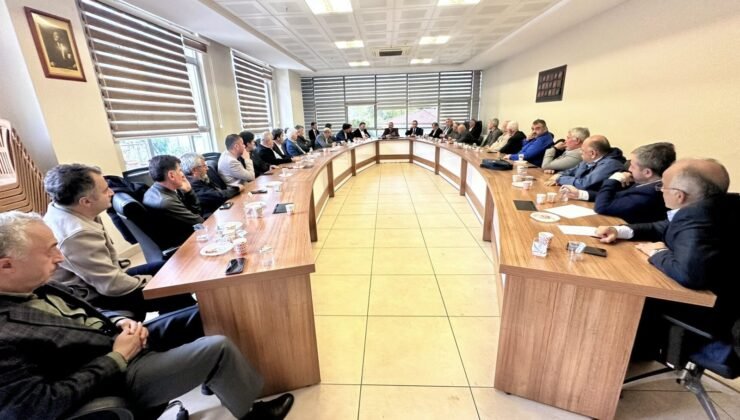 AK Parti İl Başkanı Çağlayan, Zonguldak Eğitime Destek Platformu Toplantısına Katıldı