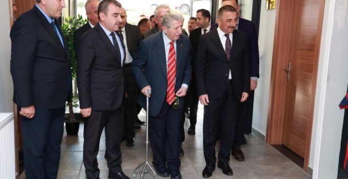 Cumhurbaşkanlığı YİK Üyesi Köksal Toptan Zonguldak’ta