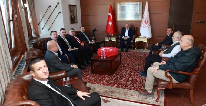 Şentop Zonguldak’ta protokolle buluştu