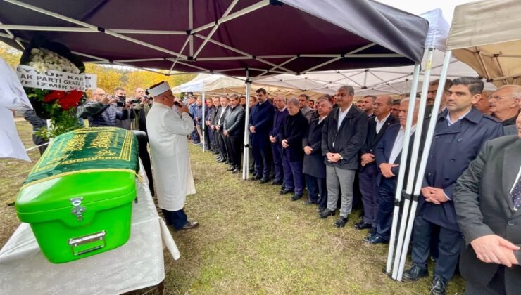 TBMM Eski Başkanı Mehmet Ali Şahin’in babası toprağa verildi