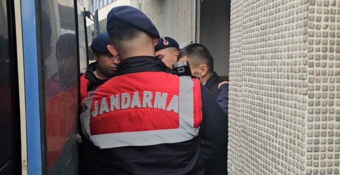 İki kardeş ve babaannelerinin öldürülmesinde sanık hakim karşısında: “Kurtulmak için bıçakladım”