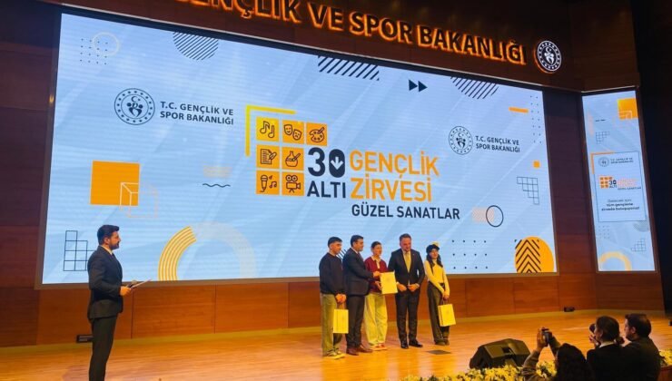 Zonguldaklı gençler bilgi yarışmasından dereceyle döndü