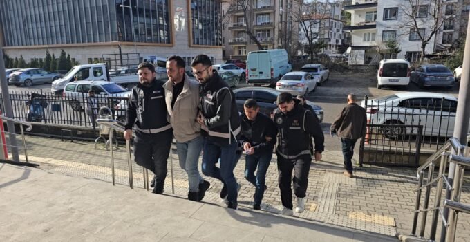 Ereğli’de tefecilik operasyonu; 2 şüpheli adliyeye sevk edildi