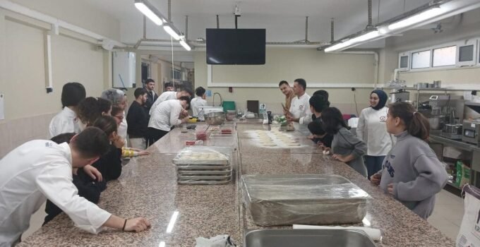 BEUN Devrek Meslek Yüksekokulu, Çaycuma Sevgi Evlerini Ağırladı