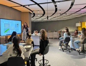 Bursa Osmangazi’den Kadın Ve Kız Çocuklarına Bilim Yolculuğu