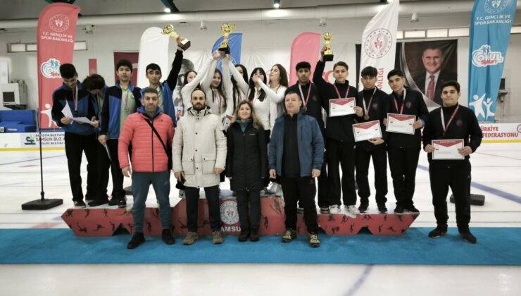 Buz Üstünde Büyük Başarı: Zonguldak Mesleki ve Teknik Anadolu Lisesi Türkiye 2.’liği Kazandı
