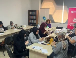 Çerkezköy'De Kadınların El Emeği Sevgiyle Örüldü