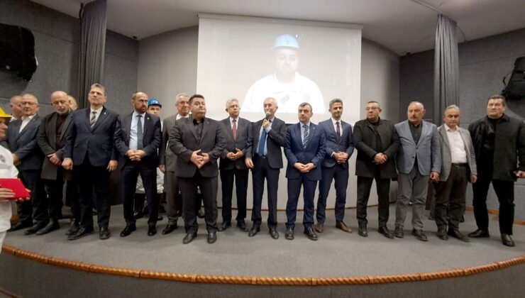 Depremin yıldönümünde duygusal anlar