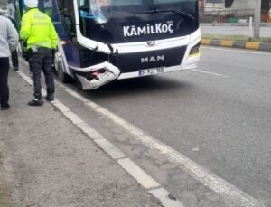Devrek’te feci kaza: Otobüsle çarpışan motosikletli kurtarılamadı