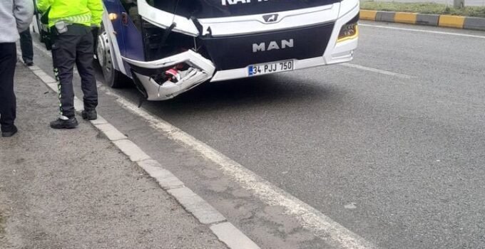 Devrek’te feci kaza: Otobüsle çarpışan motosikletli kurtarılamadı