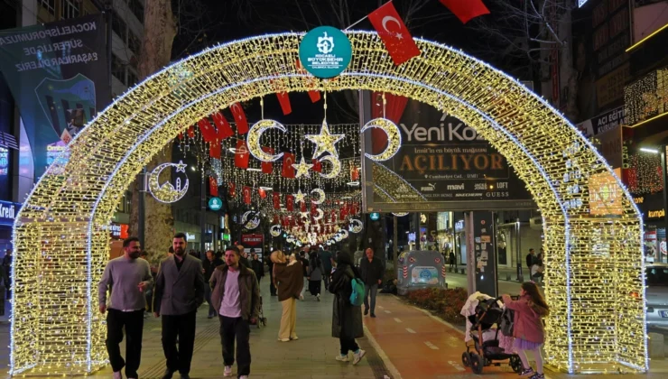 İzmit, Ramazan’ı Işıl Işıl Karşılıyor
