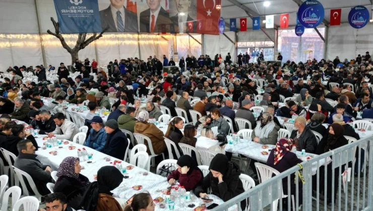 Kocaeli Gebze’de Ilk İftar Binlerce Vatandaşla Paylaşıldı