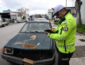 Manisa Büyükşehir Sahipsiz Ve Hurda Araçları Kaldırıyor