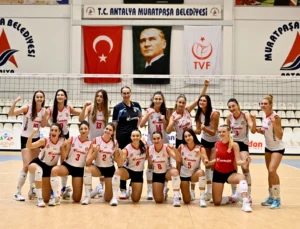 Muratpaşa'Nın Sultanları Çıkışını Sürdürüyor