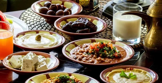 Uzmanı Uyardı: Sahuru Atlamayın, Iftarı Yavaş Yapın