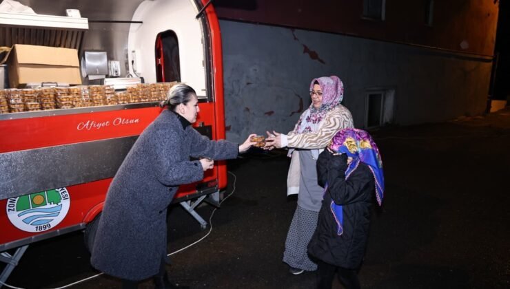 Zonguldak Belediyesinden Terakki Mahallesinde lokma ikramı