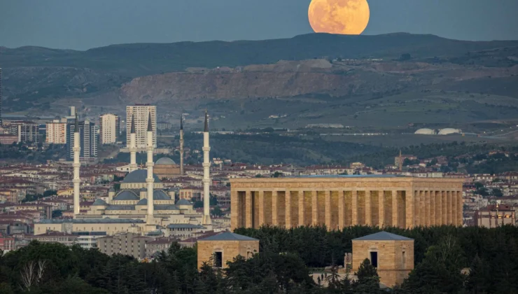 Ankara, 2027 Avrupa Demokrasi Başkenti Unvanı Için Finalde