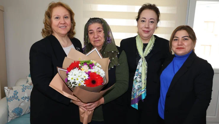 Artvin'De Vali Ergün’den Şehit Annesine Ziyaret