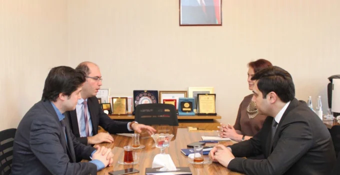 Bakü’de Türkiye–Azerbaycan Akademik Iş Birliği Masaya Yatırıldı