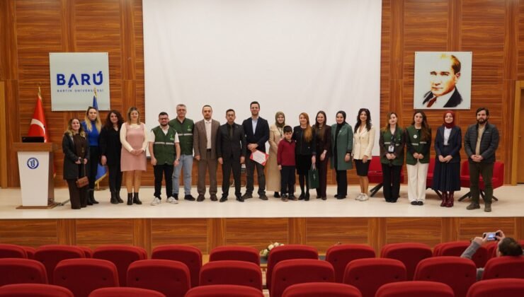 BARÜ’de dijitalleşen dünyada ekran bağımlılığı konuşuldu